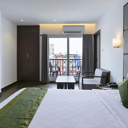 Hotel Crown Suites Kochi Kültér fotó
