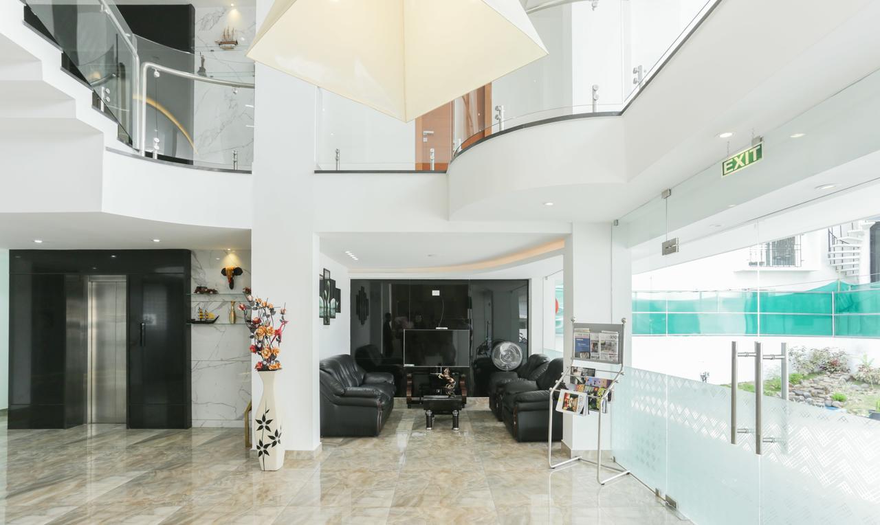 Hotel Crown Suites Kochi Kültér fotó