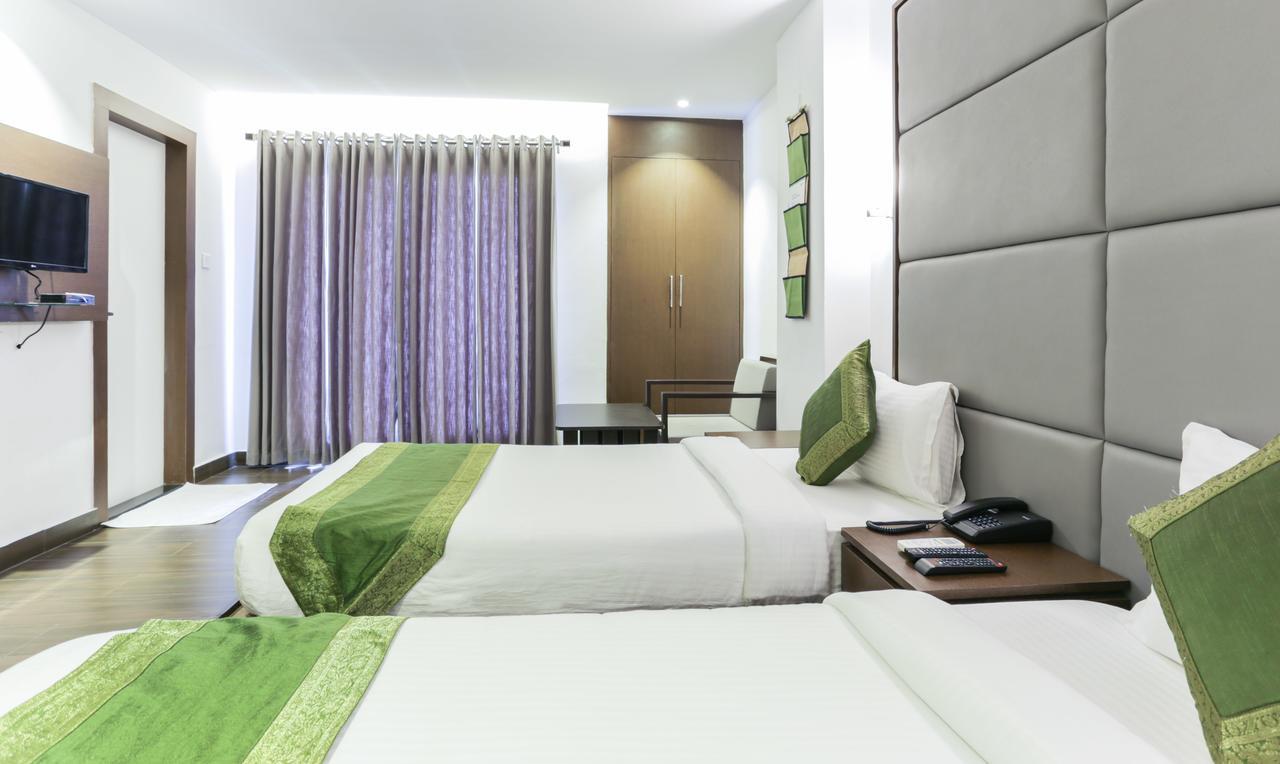 Hotel Crown Suites Kochi Kültér fotó