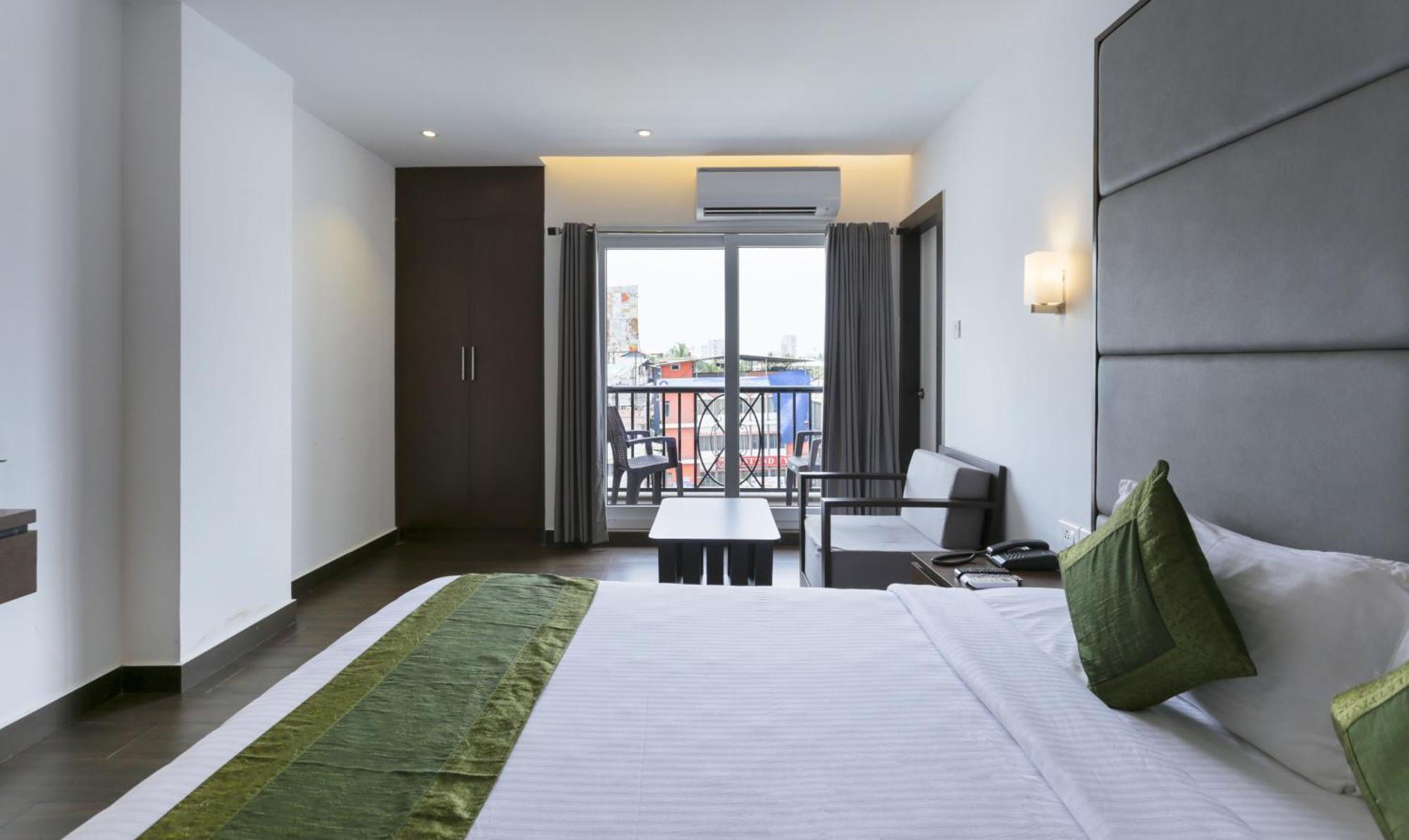 Hotel Crown Suites Kochi Kültér fotó
